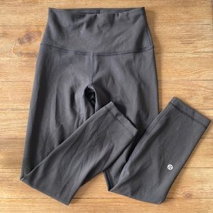 Lululemon Wunder Train High-Rise 23” tight - Contour Fit - size 4, black
